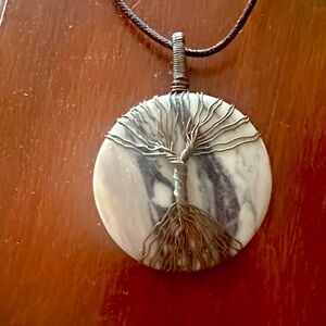 Elegant Tree of Life Pendant Necklace